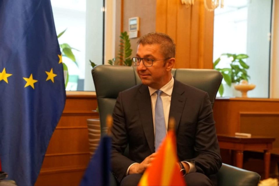 According to Mickoski, the Macedonians will destroy the Bulgarian passports if we join the EU