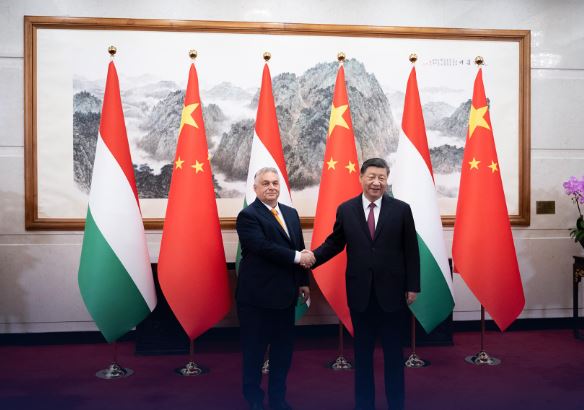 Orban meets Chinese President Xi as part of his push for peace in Europe