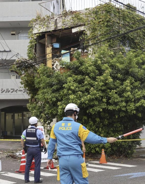 Strong earthquake with 7.1 magnitude hits off southern Japan, prompts tsunami advisory