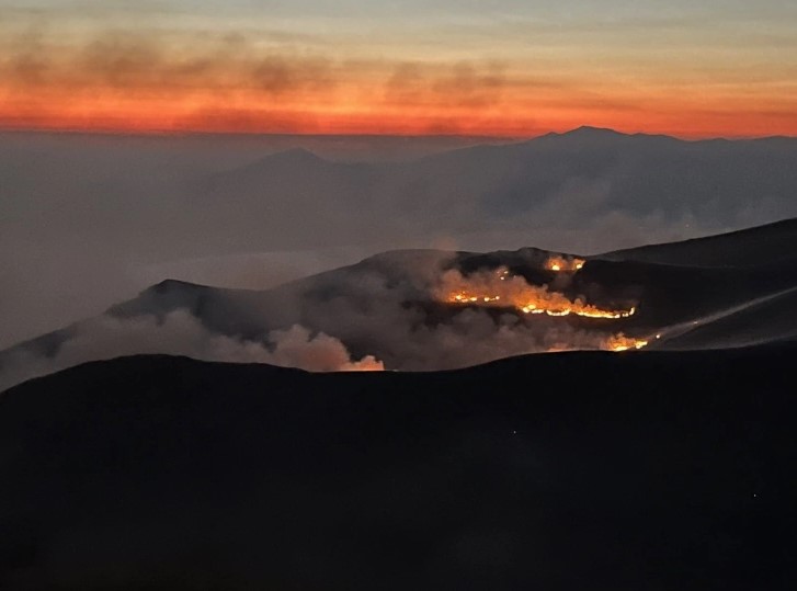 Ohrid: Call for volunteers to help put out serious fire on Mt. Galicica