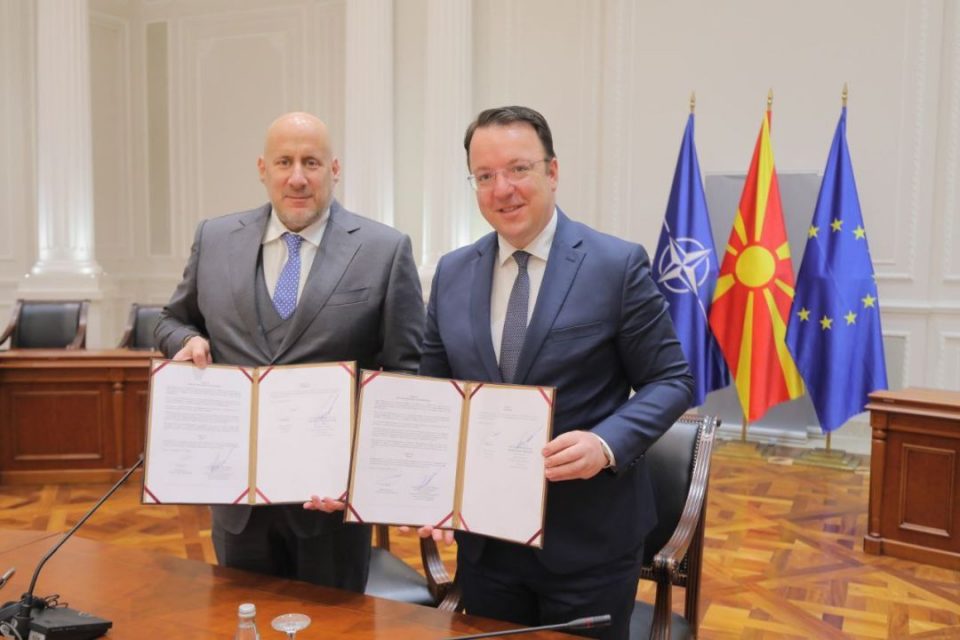 The government and the telecommunications company “4iG” signed a Memorandum of Understanding