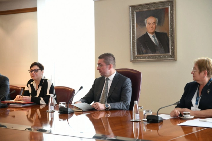 PM Mickoski Meets with SONK to Discuss Workers’ Rights and Education Sector Improvements