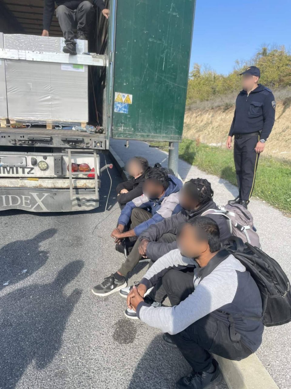 Small groups of illegal migrants intercepted in Delcevo and Kumanovo