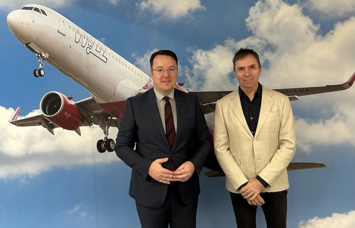 Aleksandar Nikoloski at a working meeting with the executive director of Wizzair