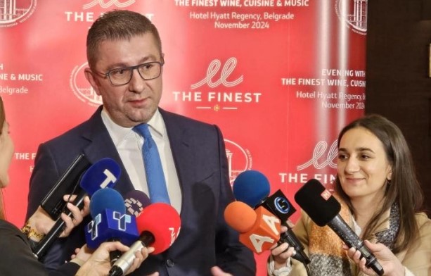 Mickoski: We have new positions in the talks with the banks over the Hungarian loan