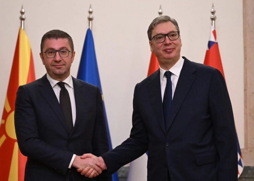 Mickoski and Vucic discuss the Budapest – Athens fast railroad line