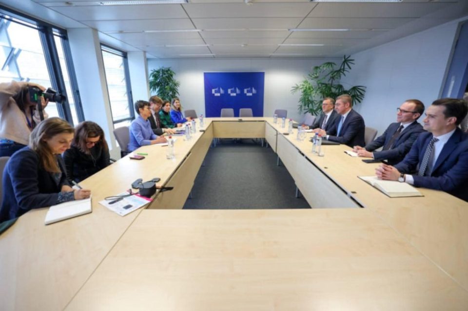 Mickoski meets top EU officials in Brussels to present Macedonia’s positions