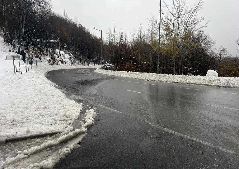 Roads kept open during the first serious snow of the winter